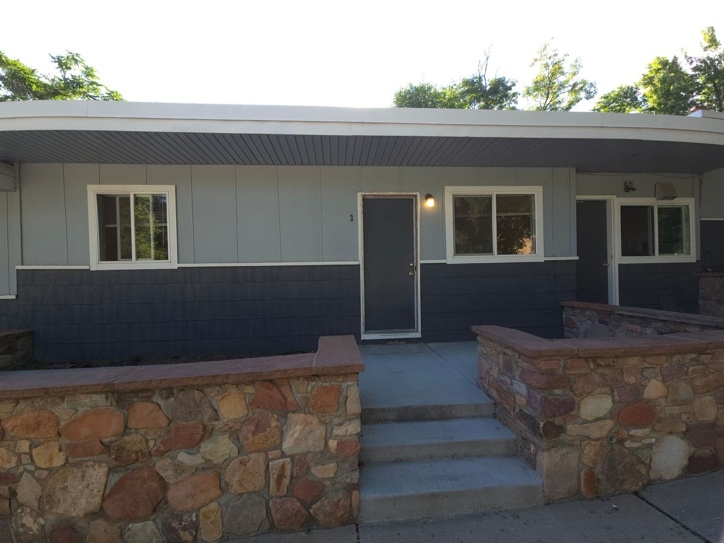 Boulder Apartment: 635-637 Marine St.