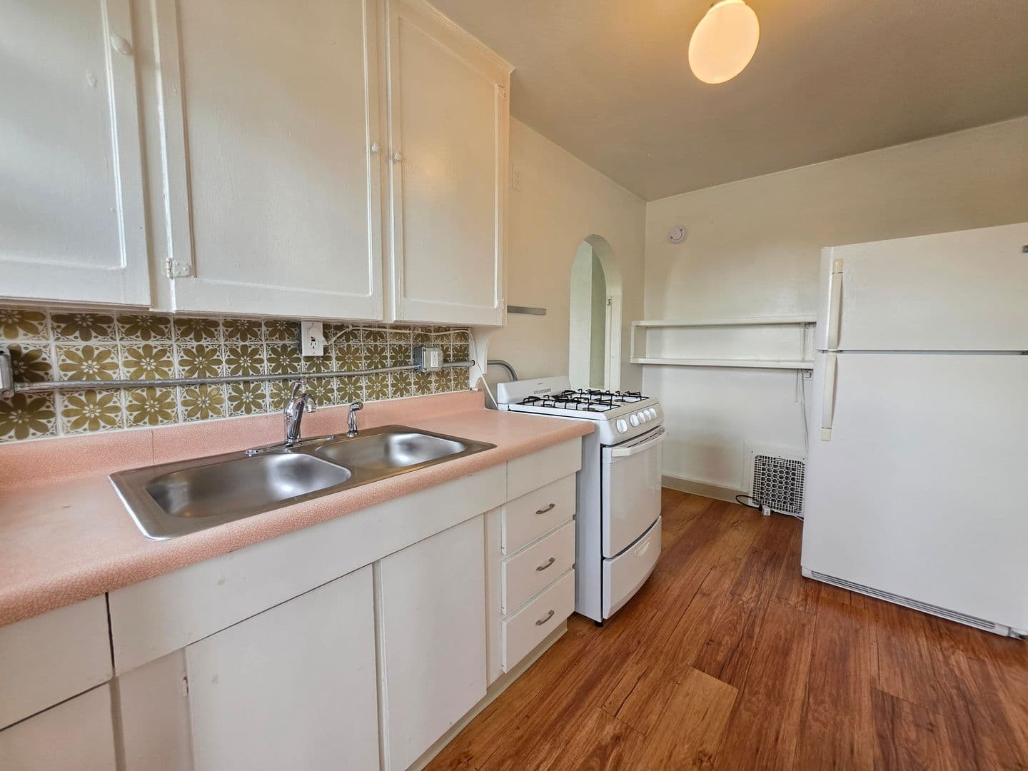 Boulder Apartment: 911-915 Broadway