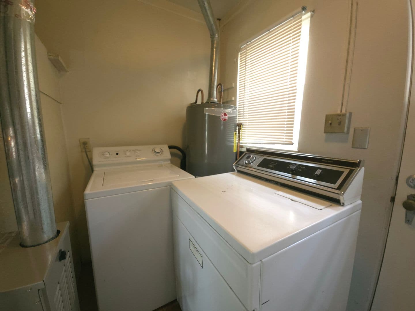 Boulder Apartment: 896 18th Street