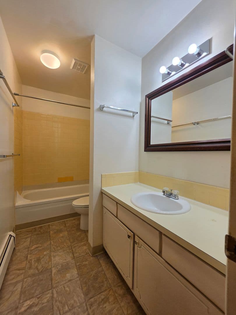 Boulder Apartment: 2845 Broadway Street