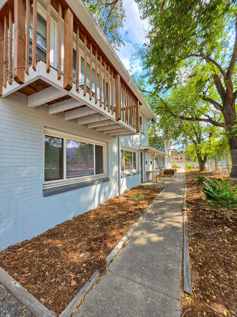 Boulder Apartment: 1525 Arapahoe Avenue