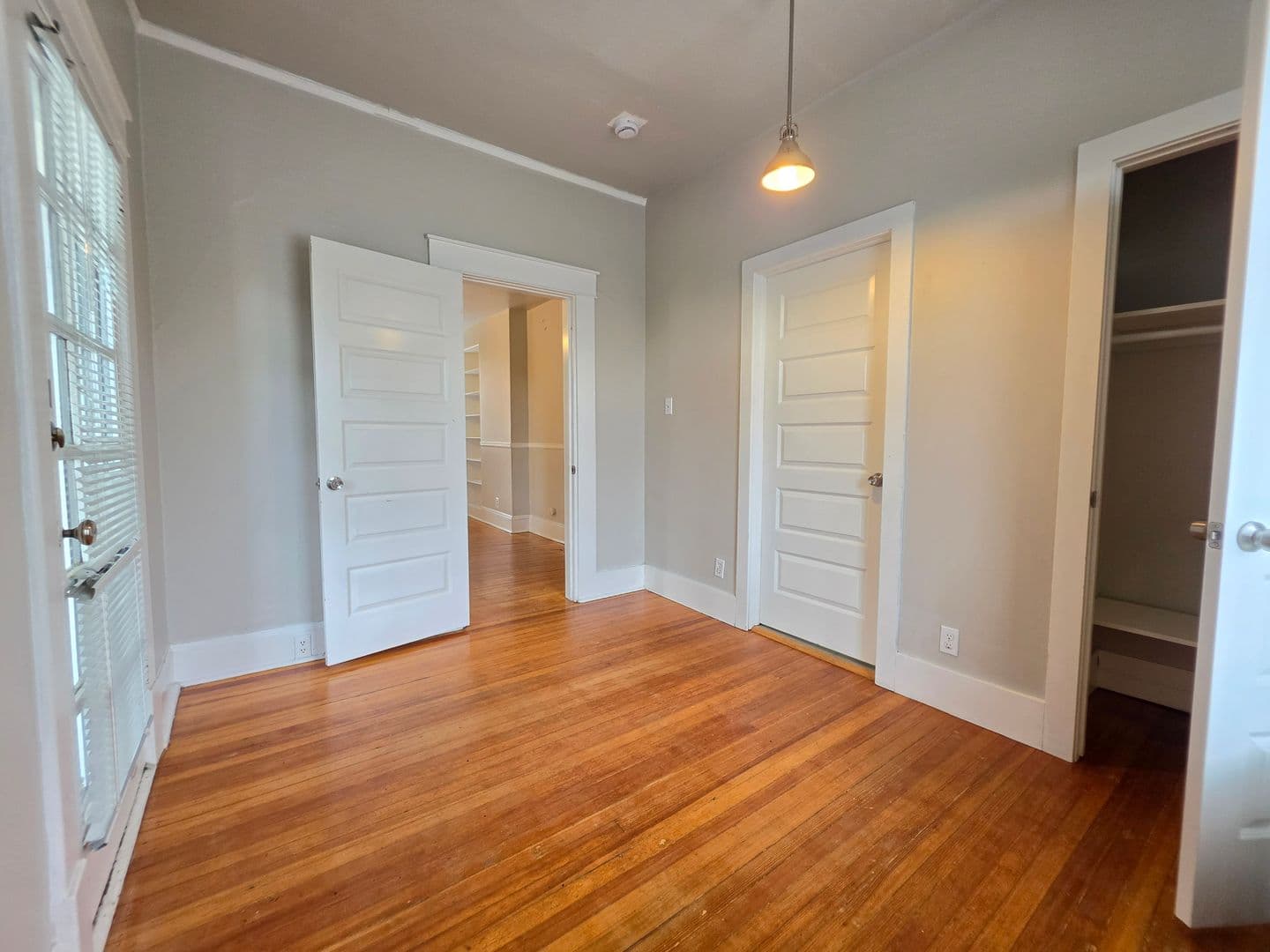 Boulder Apartment: 648 University Ave
