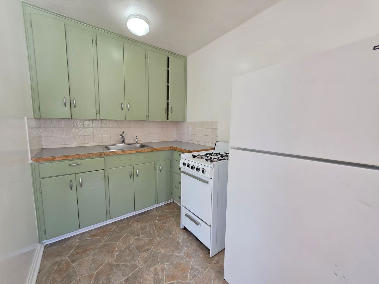 Boulder Apartment: 1020 14th Street