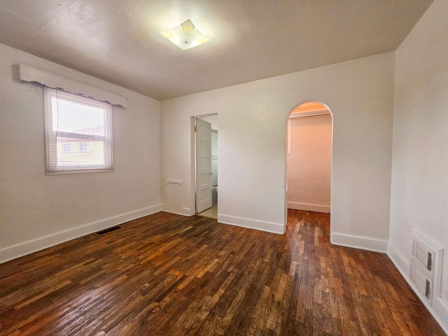 Boulder Apartment: 911-915 Broadway