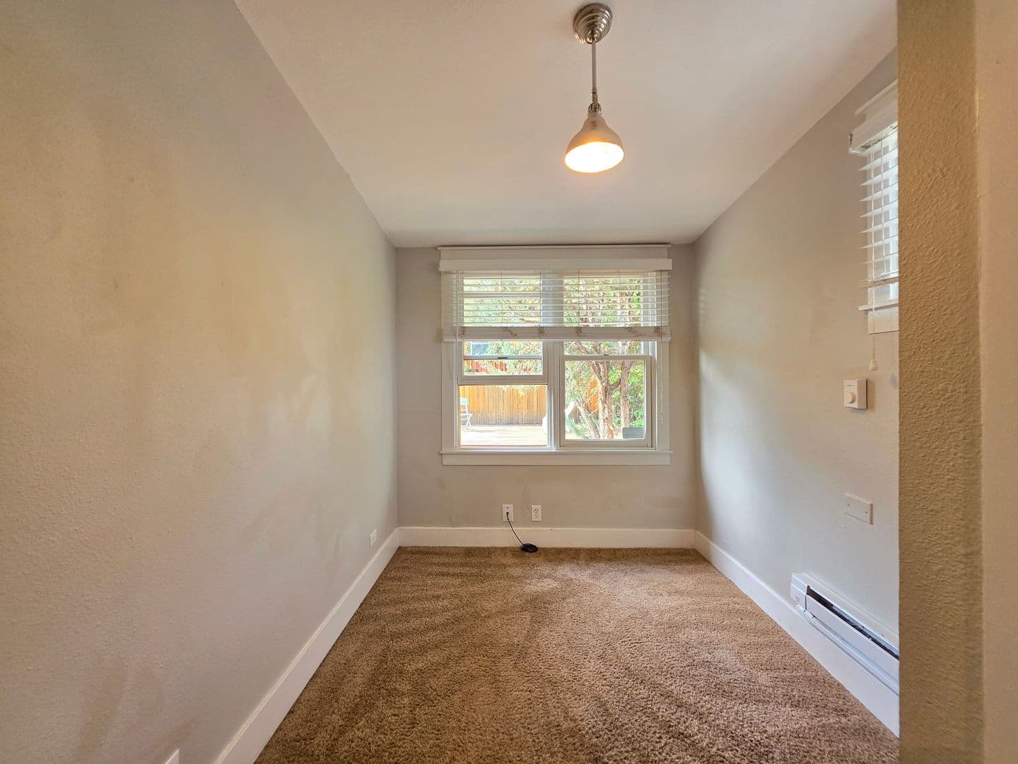 Boulder Apartment: 648 University Ave