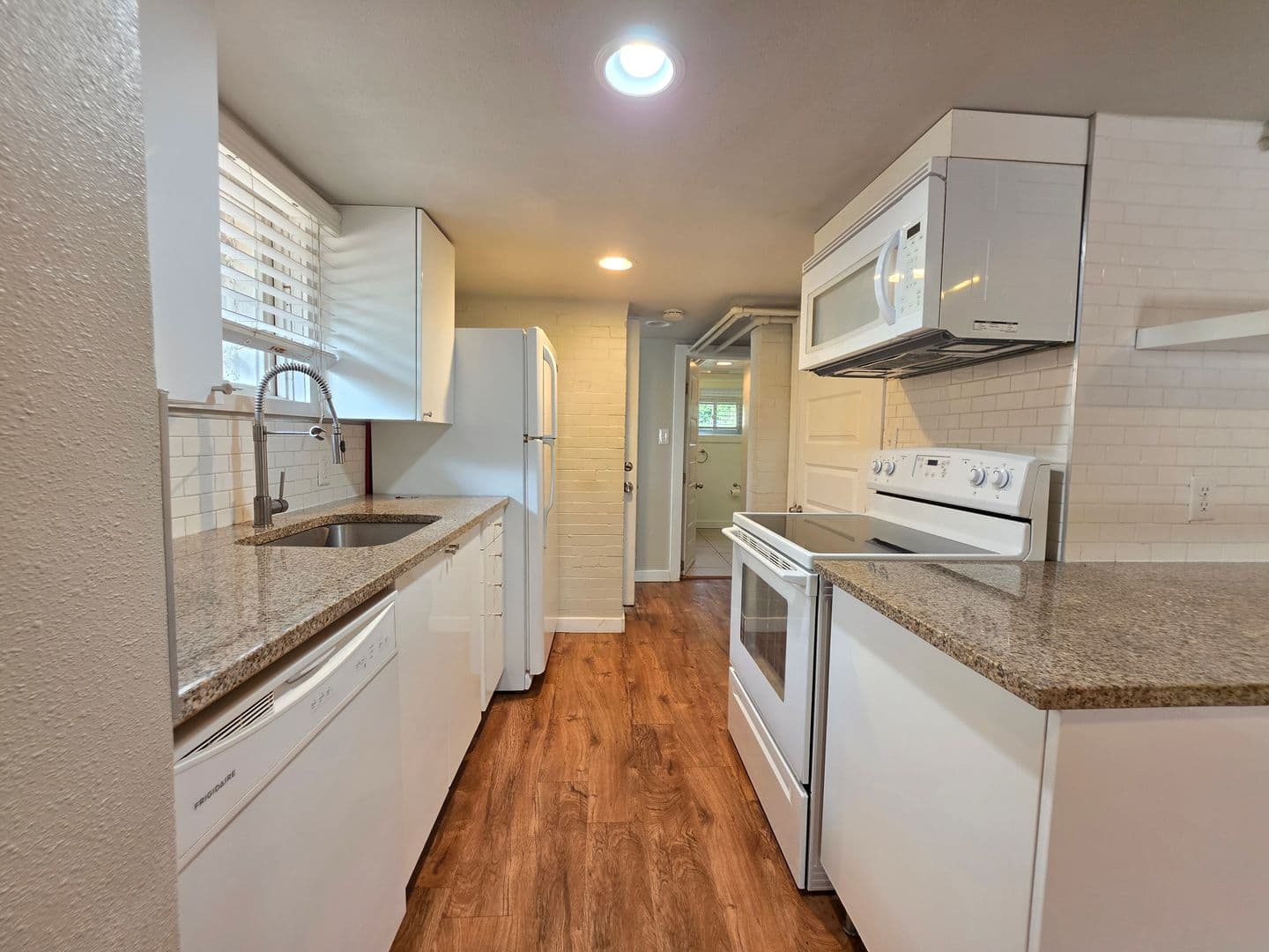 Boulder Apartment: 648 University Ave