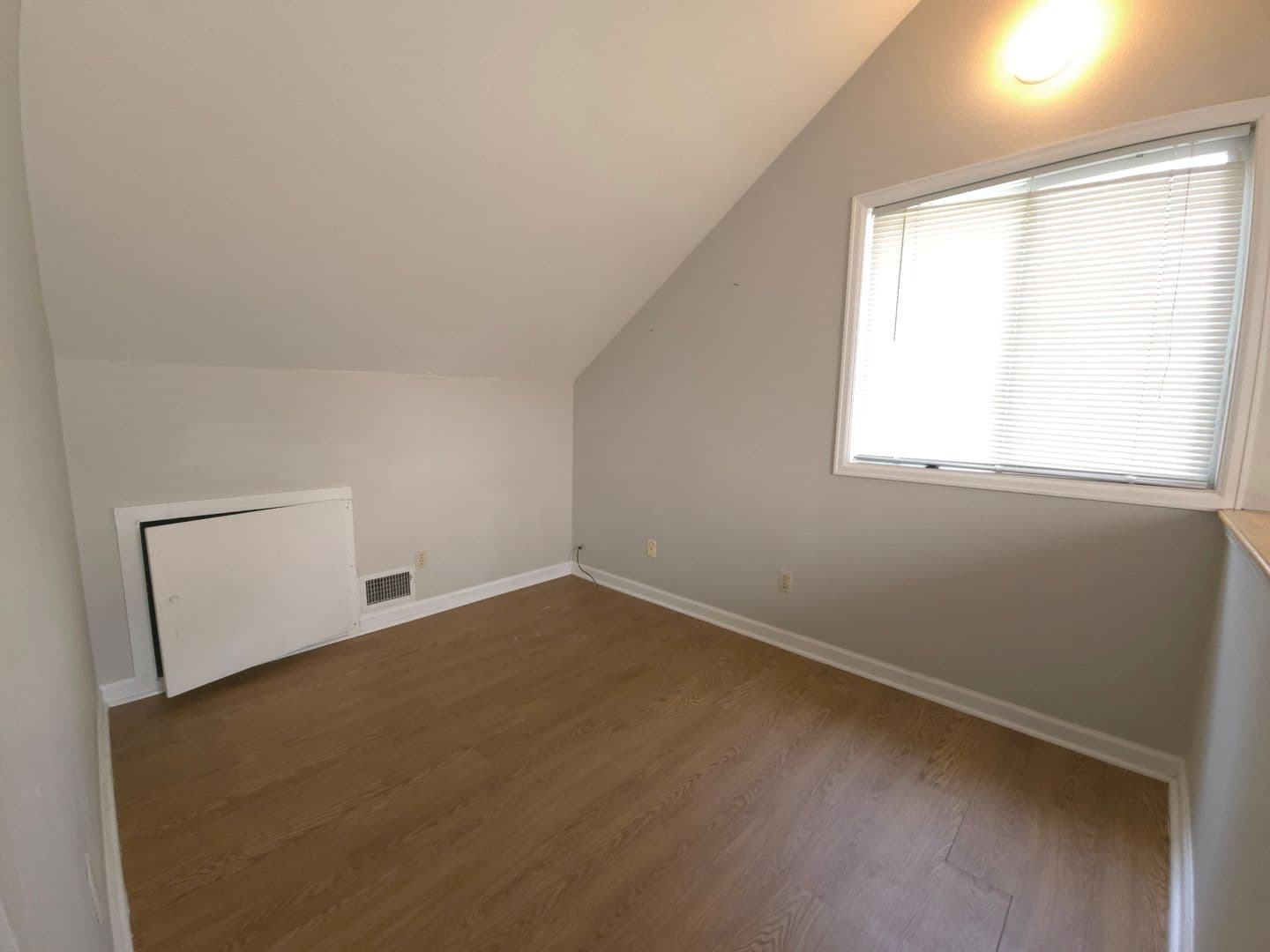 Boulder Apartment: 896 18th Street