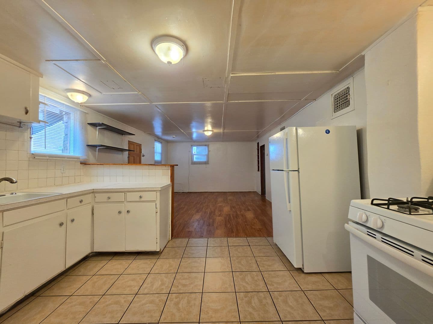 Boulder Apartment: 911-915 Broadway