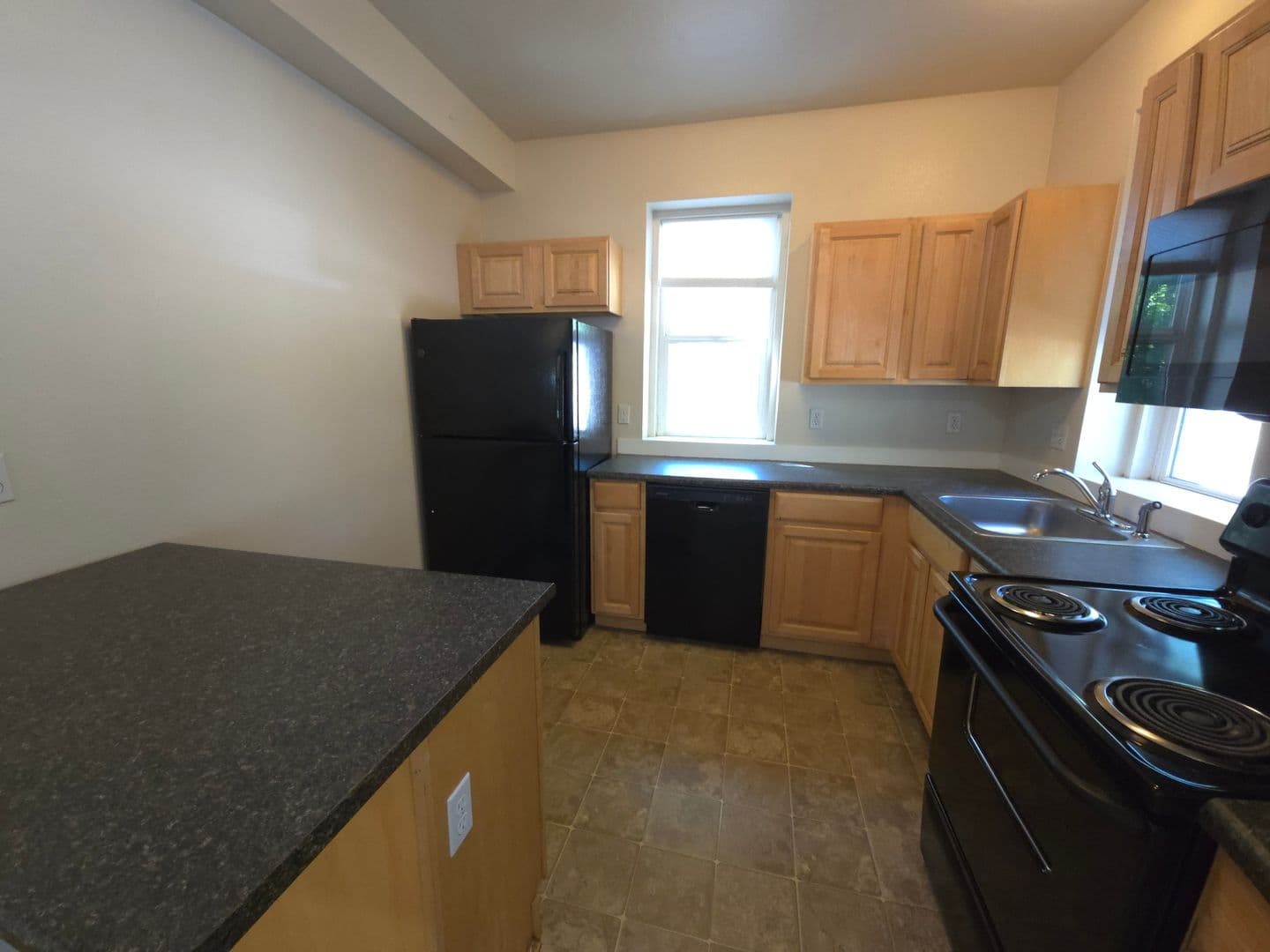 Boulder Apartment: 1000 Grandview Ave