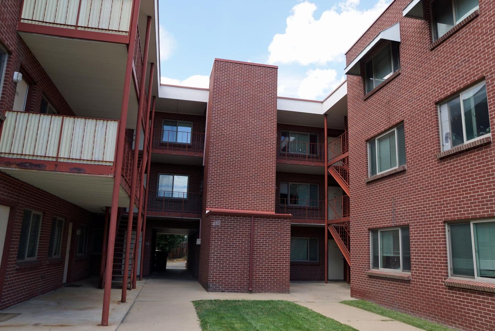 Boulder Apartment: 2845 Broadway Street