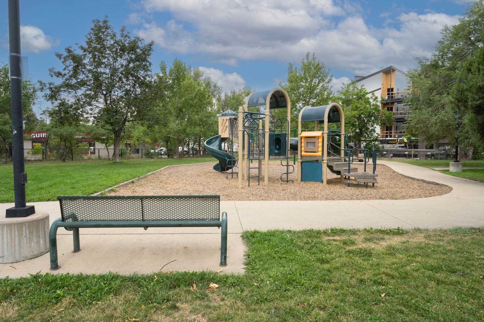 Boulder Condo: 2301 Pearl St. # 77