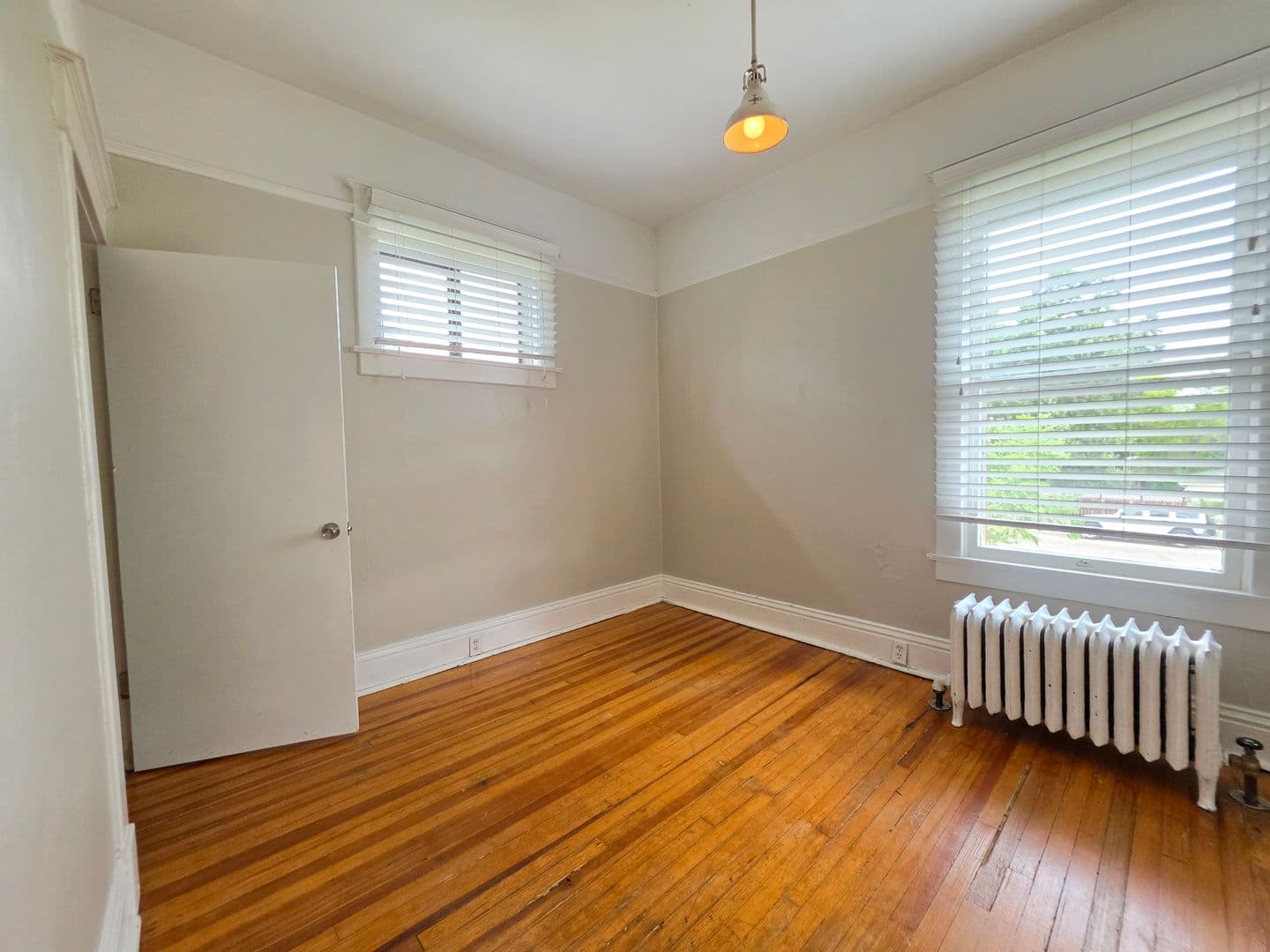 Boulder Apartment: 648 University Ave