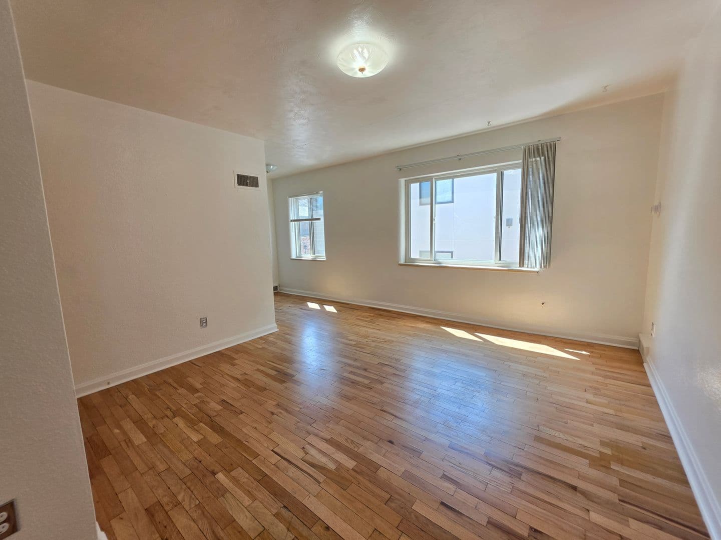 Boulder Apartment: 1020 14th Street