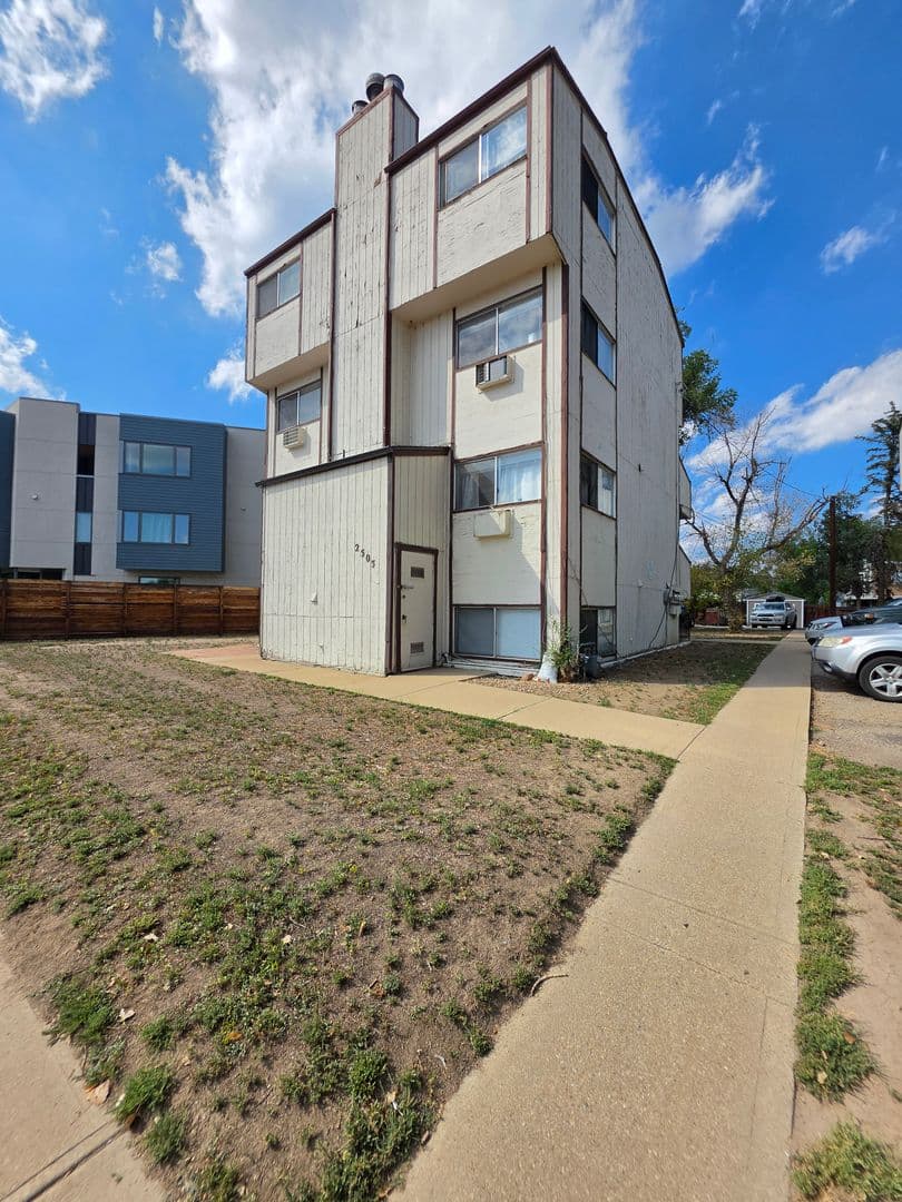 Boulder Apartment: 2505-2507 Spruce St.