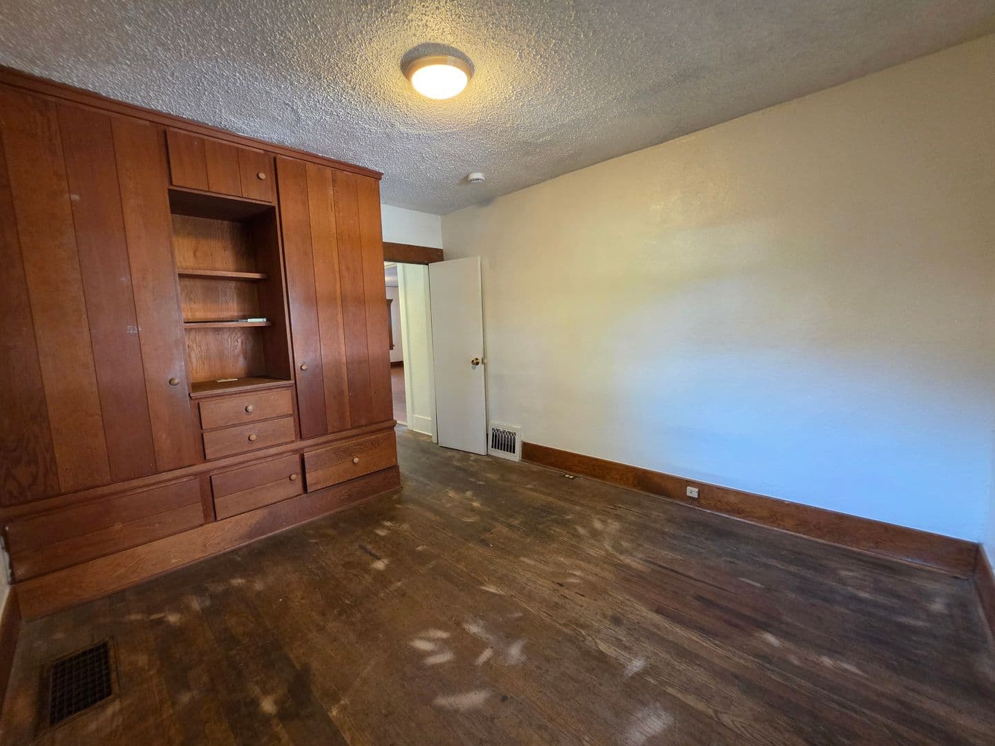 Boulder House: 835 18th Street