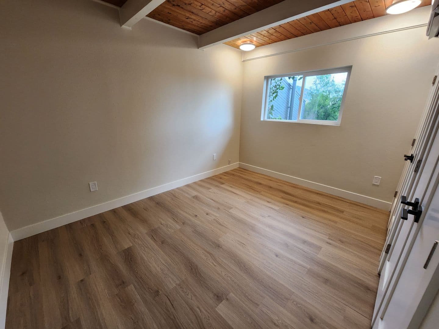 Boulder Apartment: 1155 Jay Street - B