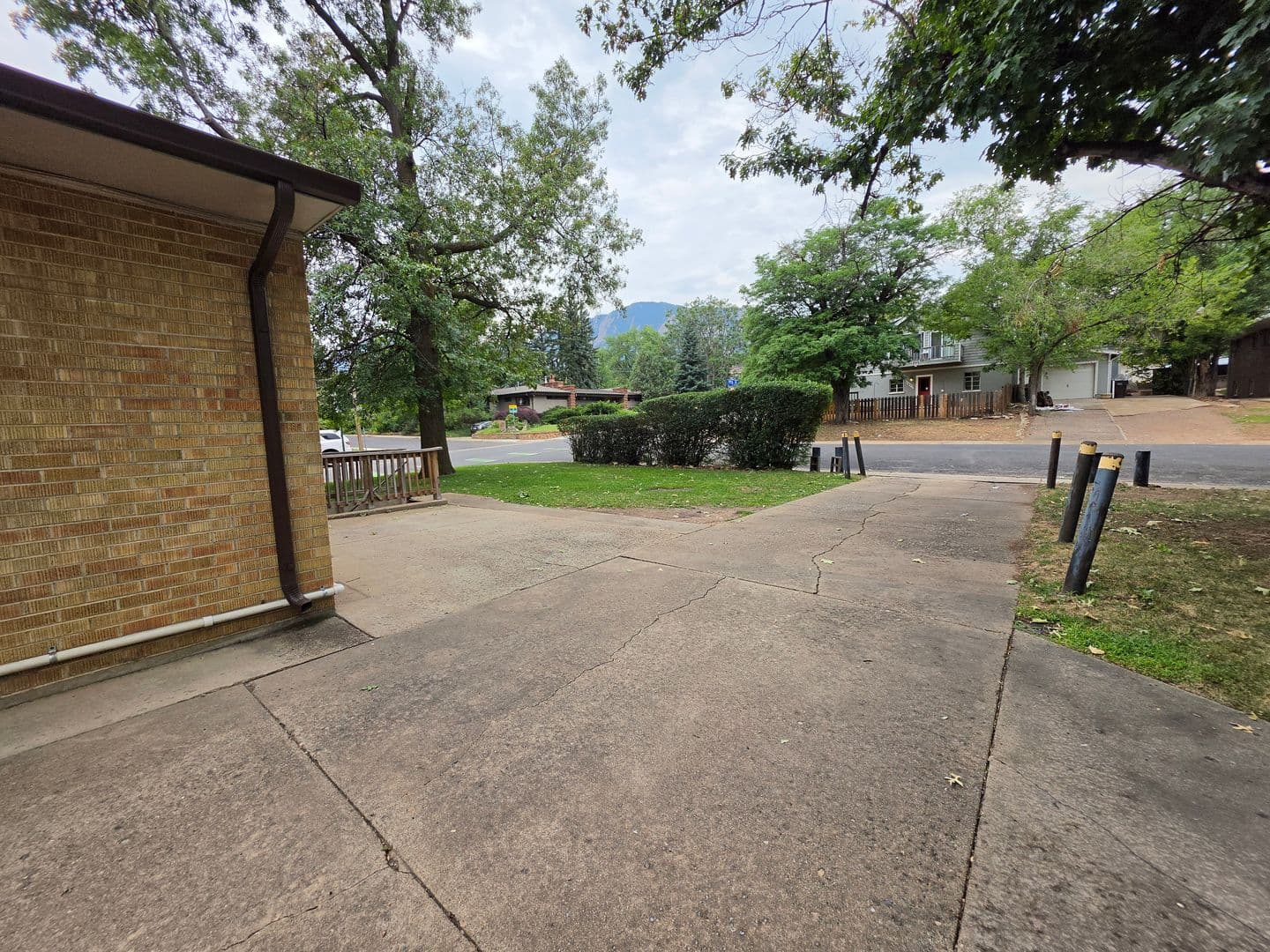 Boulder House: 1901 Baseline Rd