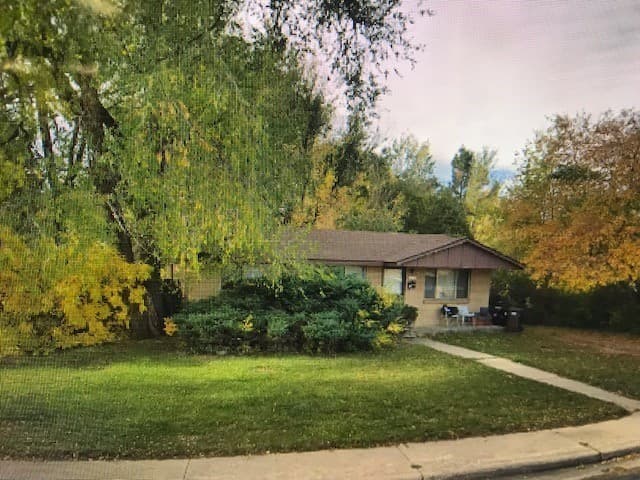 Boulder House: 3390 E. Euclid Avenue