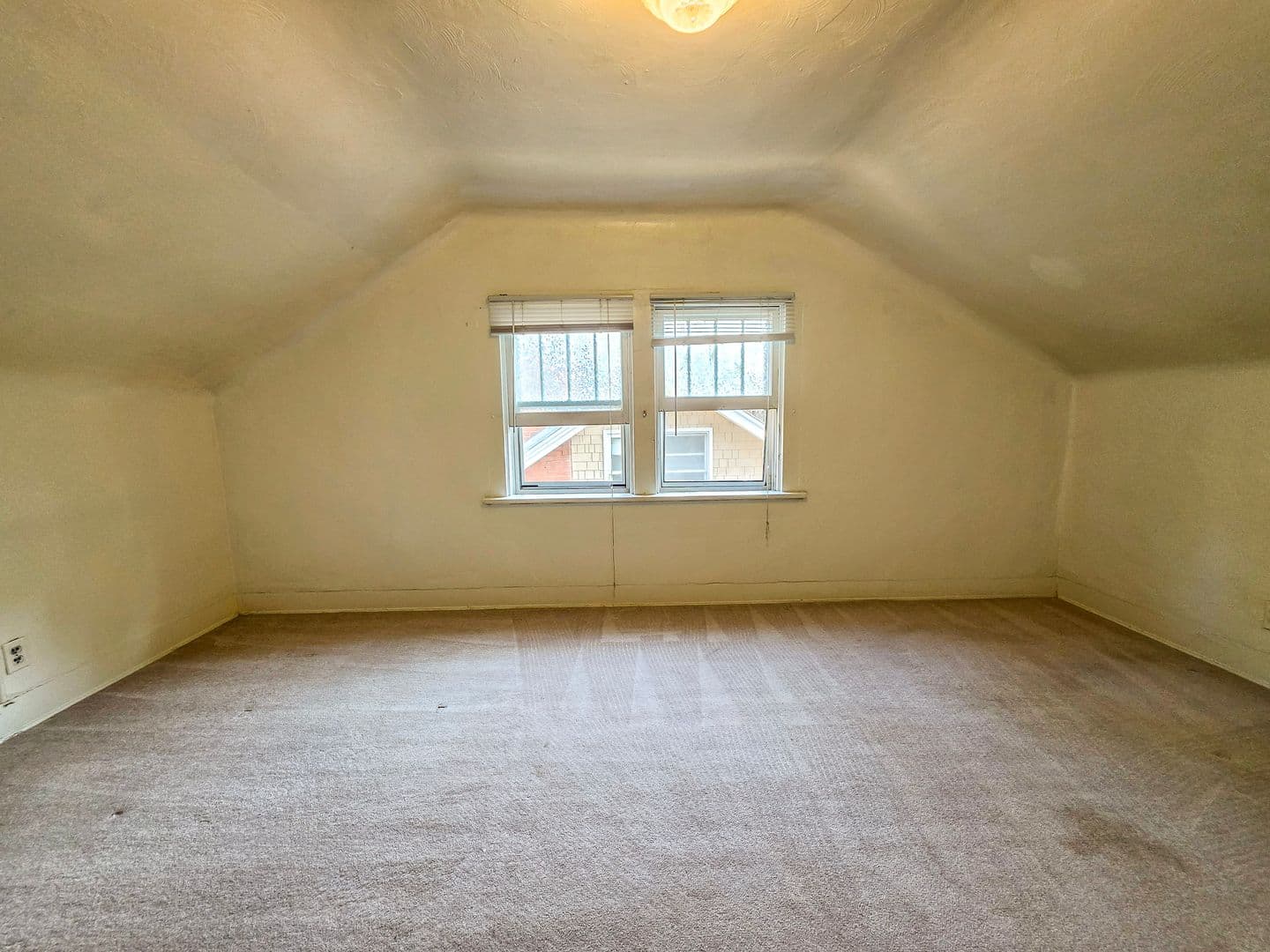 Boulder Apartment: 954 11th St.