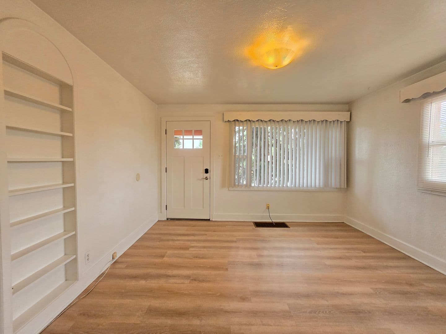 Boulder Apartment: 911-915 Broadway