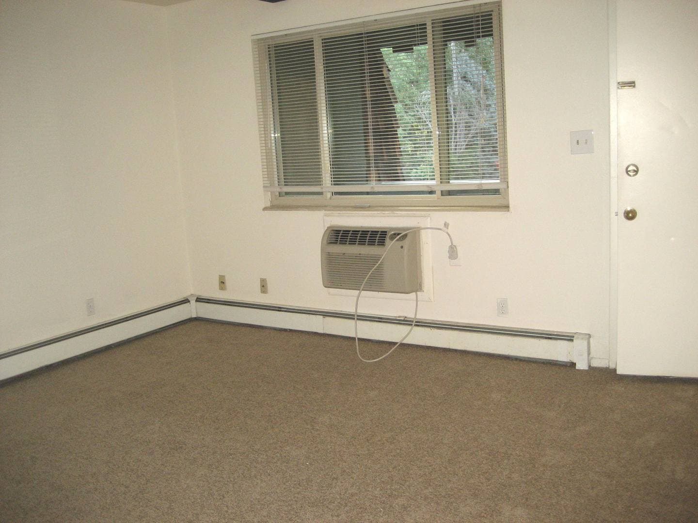 Louisville Apartment: 1608 Garfield Avenue