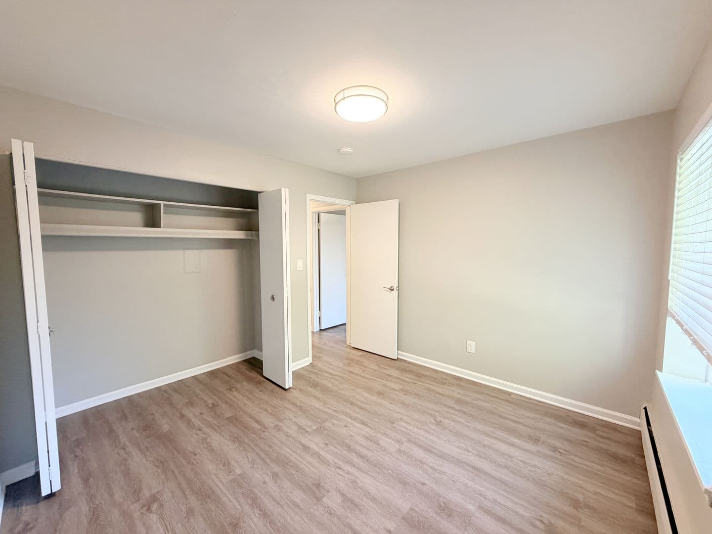 Berkley Apartment: 2200 Berkley Ave