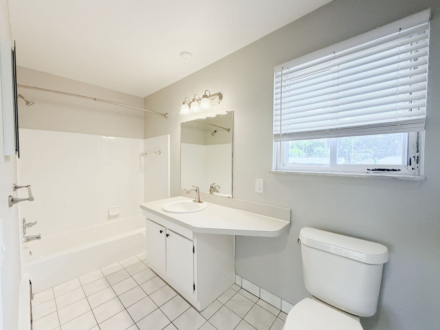 Utica Apartment: 45631-45645 Brownell St