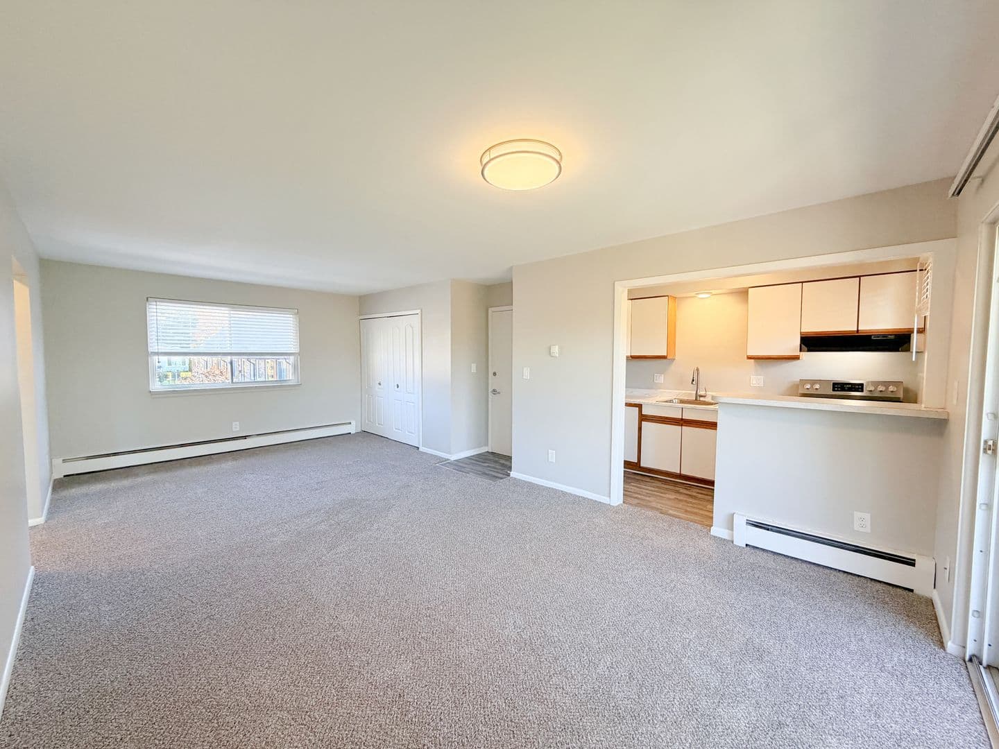Utica Apartment: 45631-45645 Brownell St