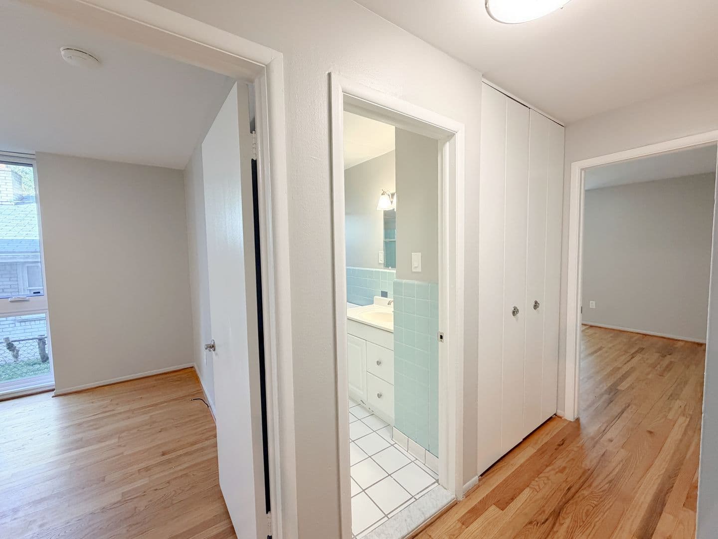 Royal Oak Apartment: 2608 Galpin Ave