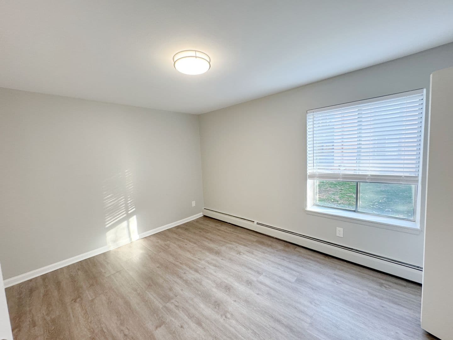 Berkley Apartment: 2200 Berkley Ave