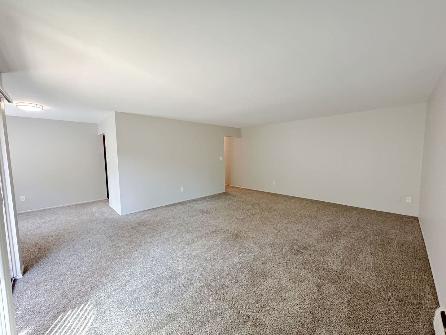Berkley Apartment: 2200 Berkley Ave