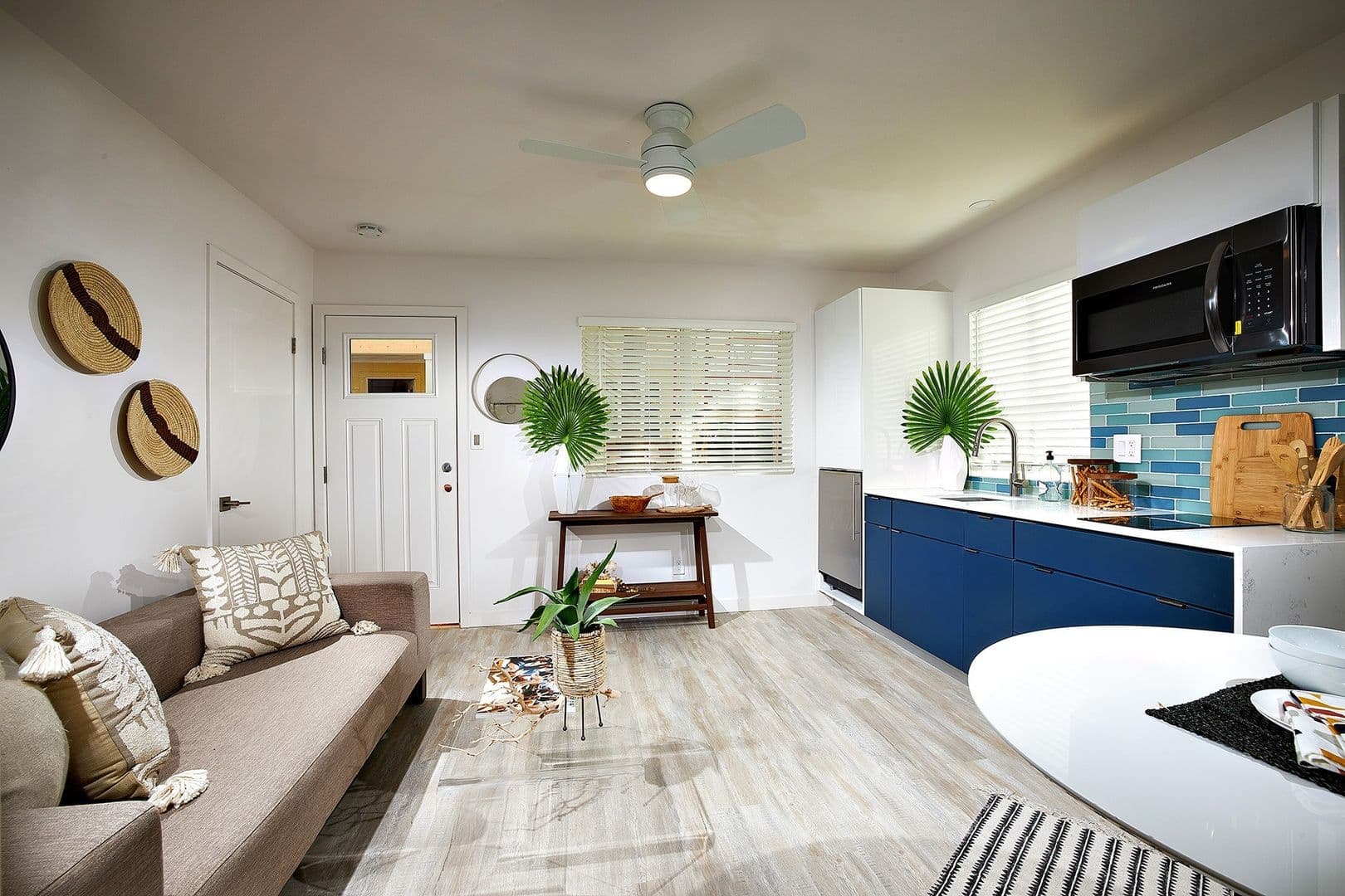 San Diego Apartment: 901-919 Turquoise Street