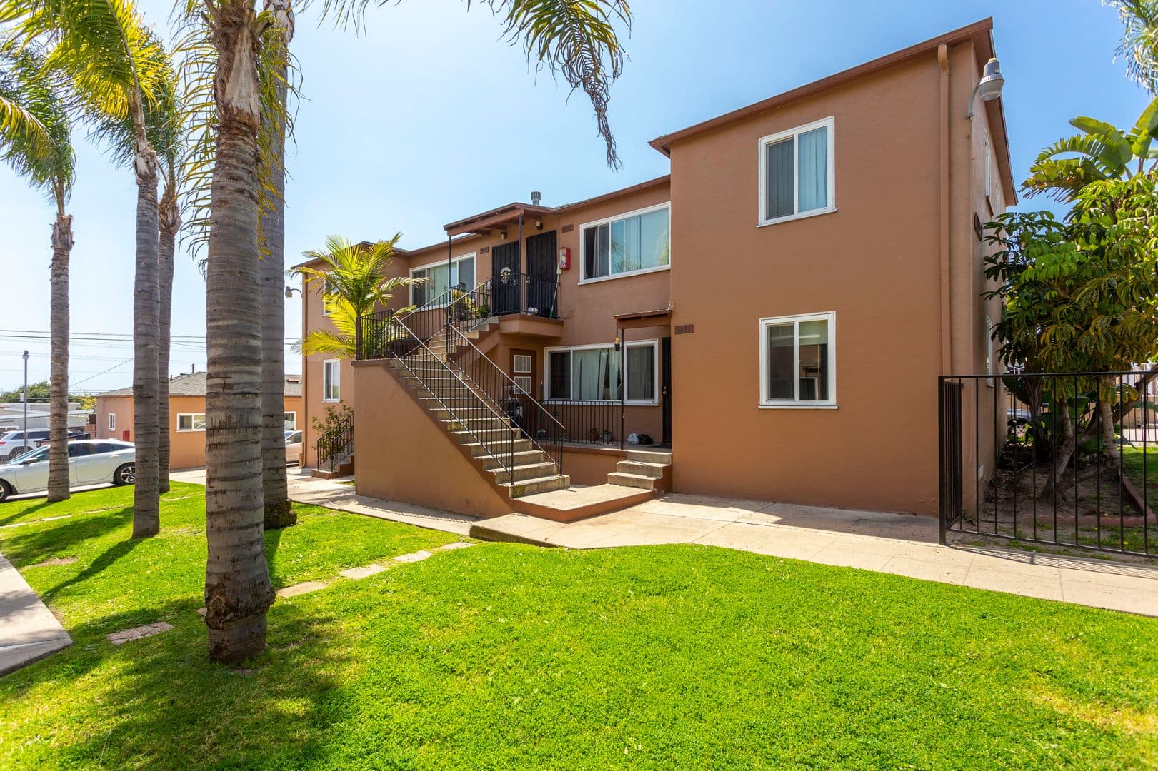 San Diego Apartment: 3933 National Avenue
