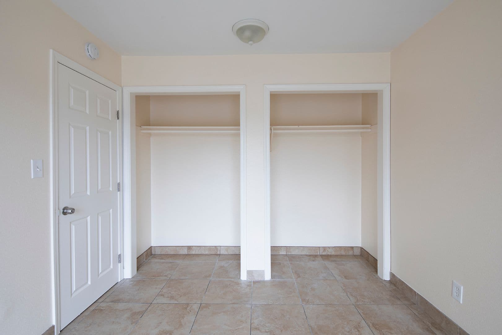 Spring Valley Apartment: 8914 - 8926 Delrose Avenue