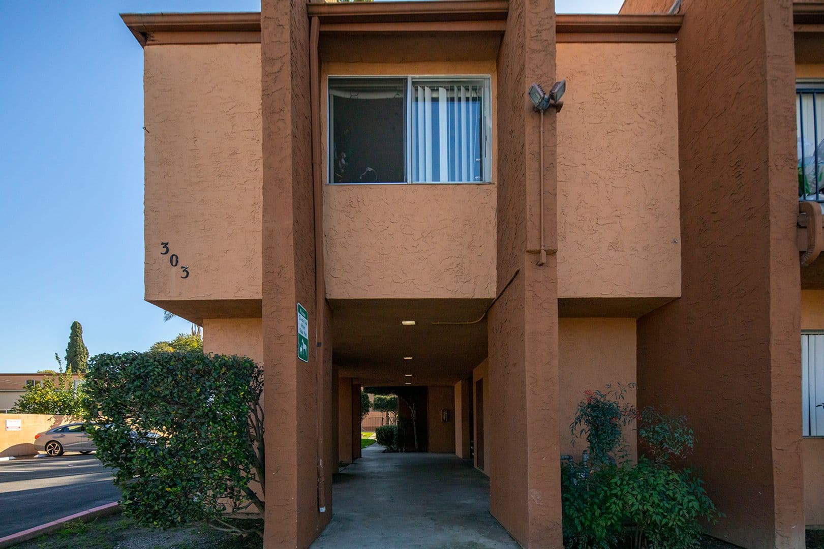 El Cajon Apartment: 303 East Madison Avenue