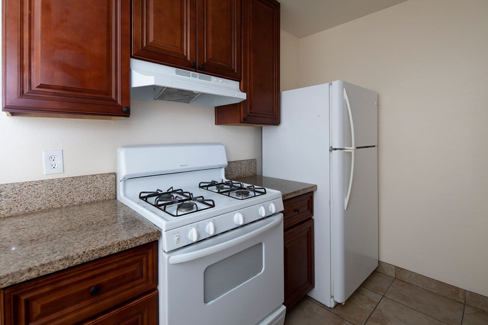 Spring Valley Apartment: 8914 - 8926 Delrose Avenue