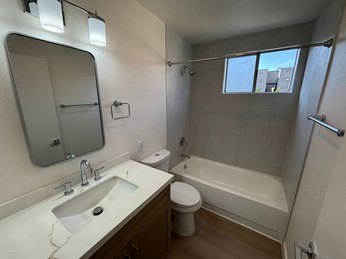 San Diego Apartment: 4537 Hamilton Street