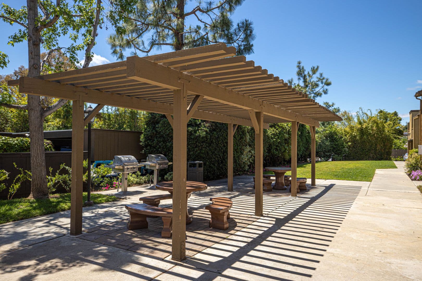 Poway Apartment: 13340-48 Community Road