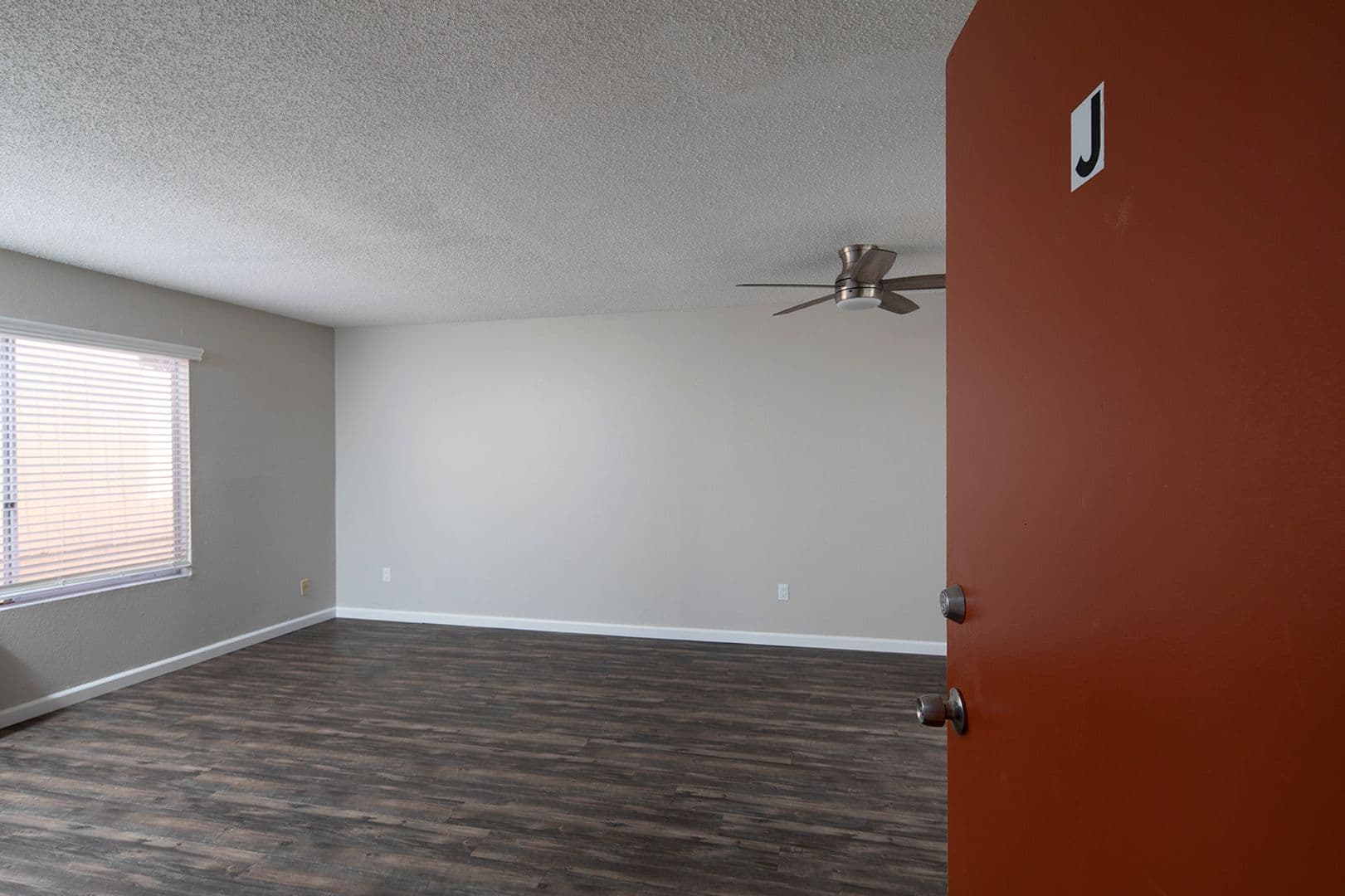 El Cajon Apartment: 303 East Madison Avenue