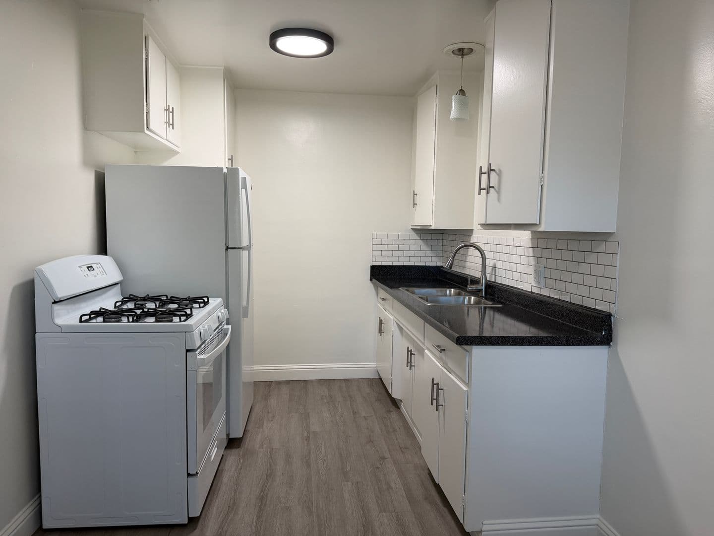 La Mesa Apartment: 5151-5197 Dailey Court