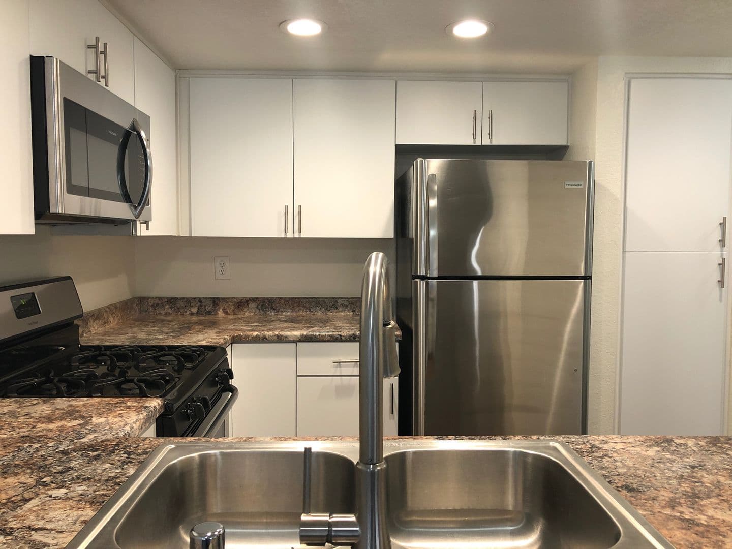 Spring Valley Townhome: 8881 Lamar Street