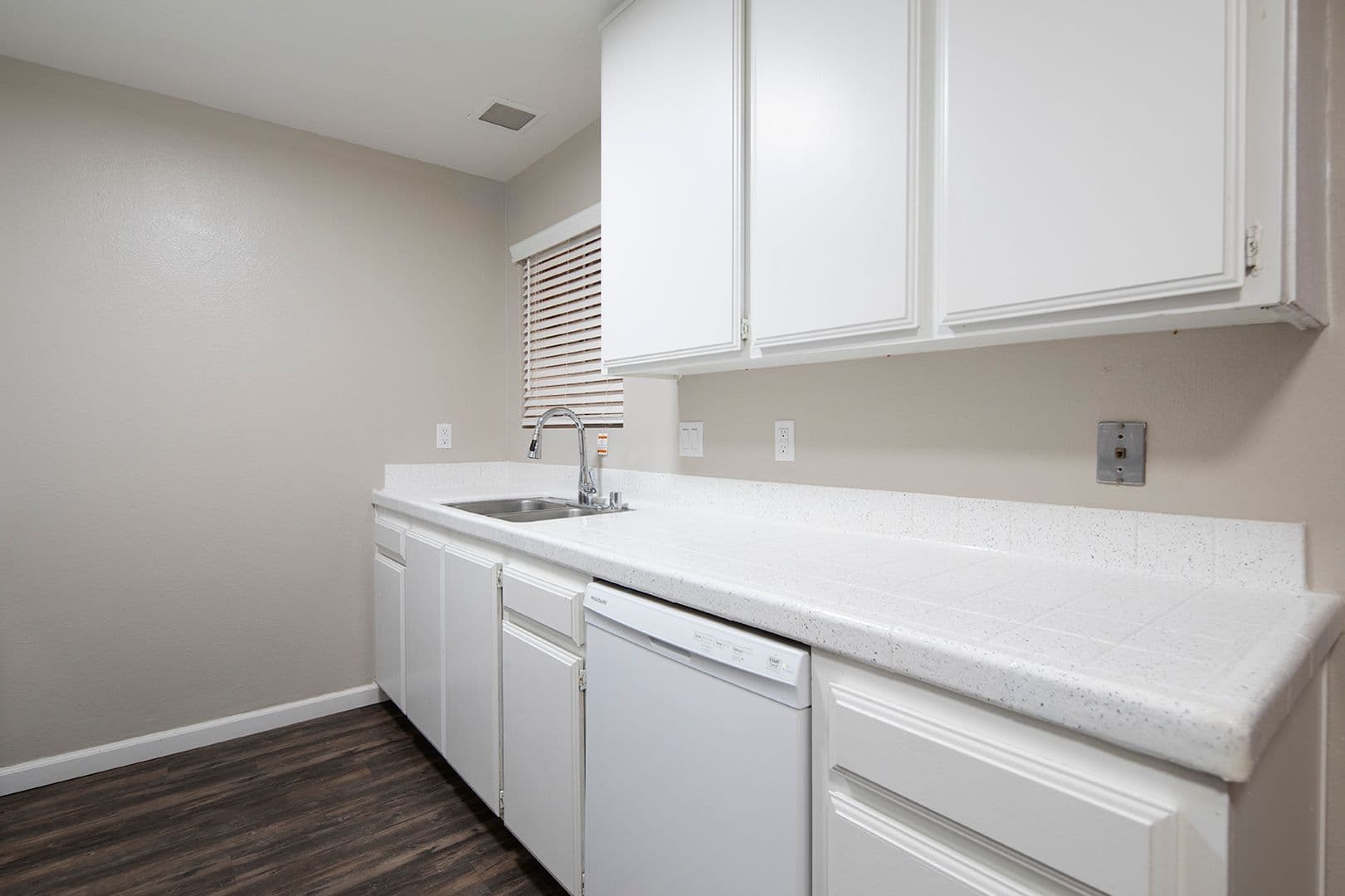 El Cajon Apartment: 303 East Madison Avenue
