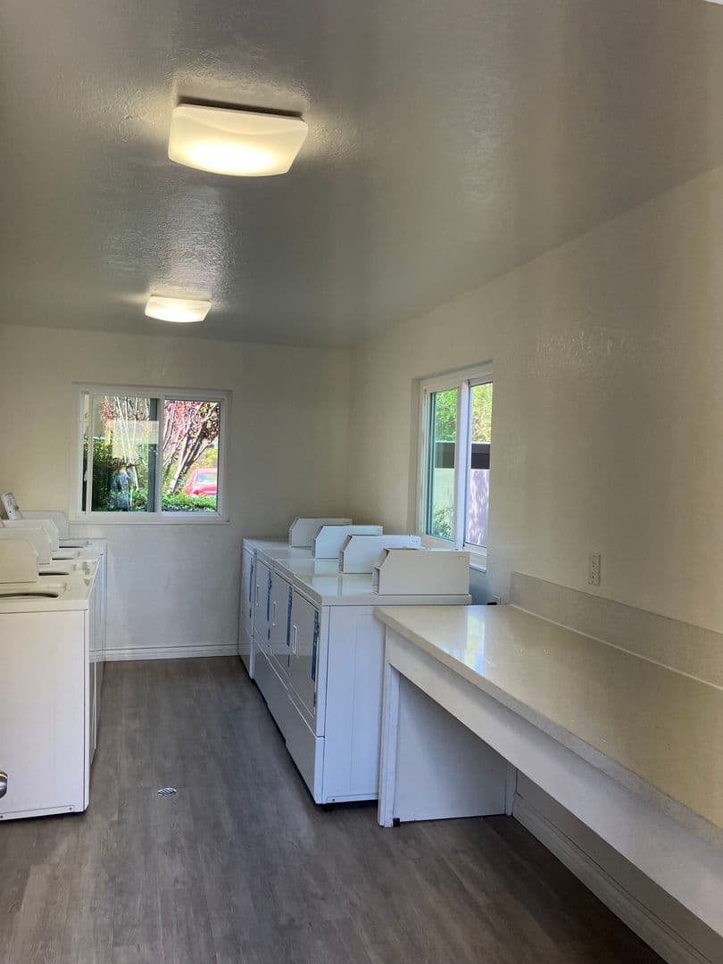 Poway Apartment: 13340-48 Community Road