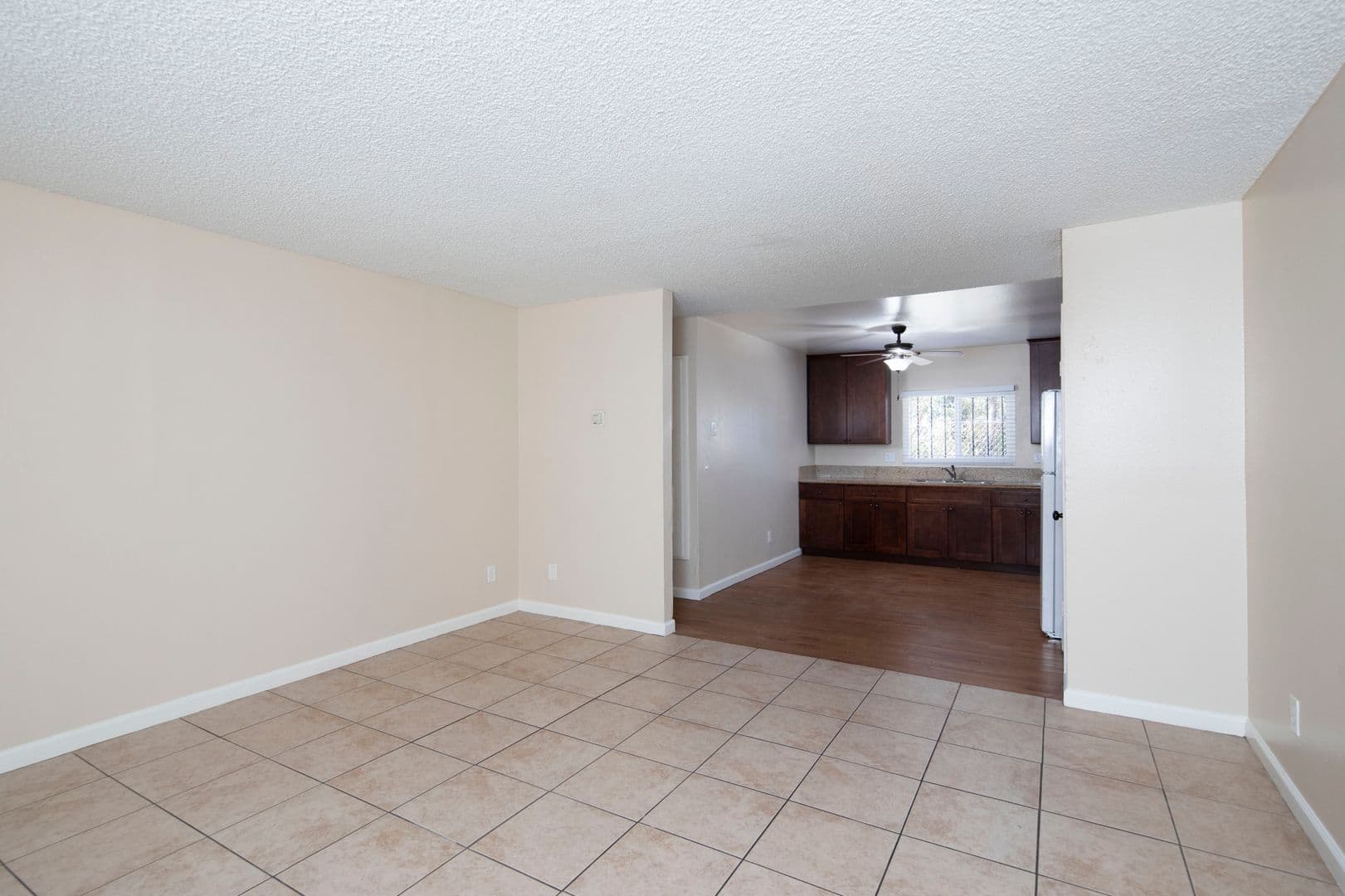 San Diego Apartment: 4335-4339 Hilltop Drive