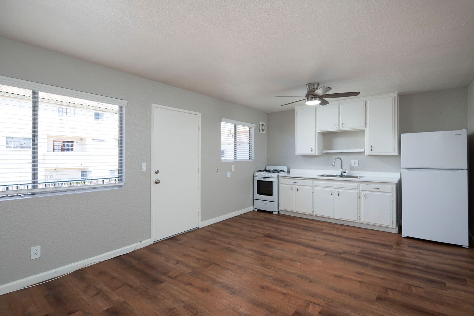 Chula Vista Apartment: 585 E Street