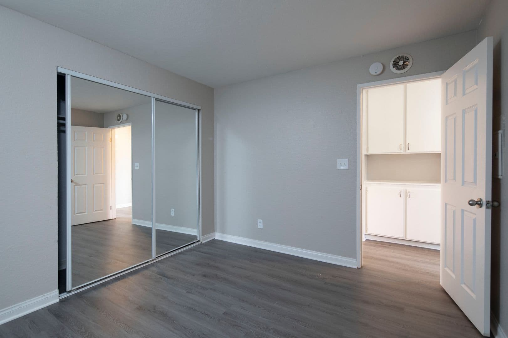 El Cajon Apartment: 8410 Los Coches Rd
