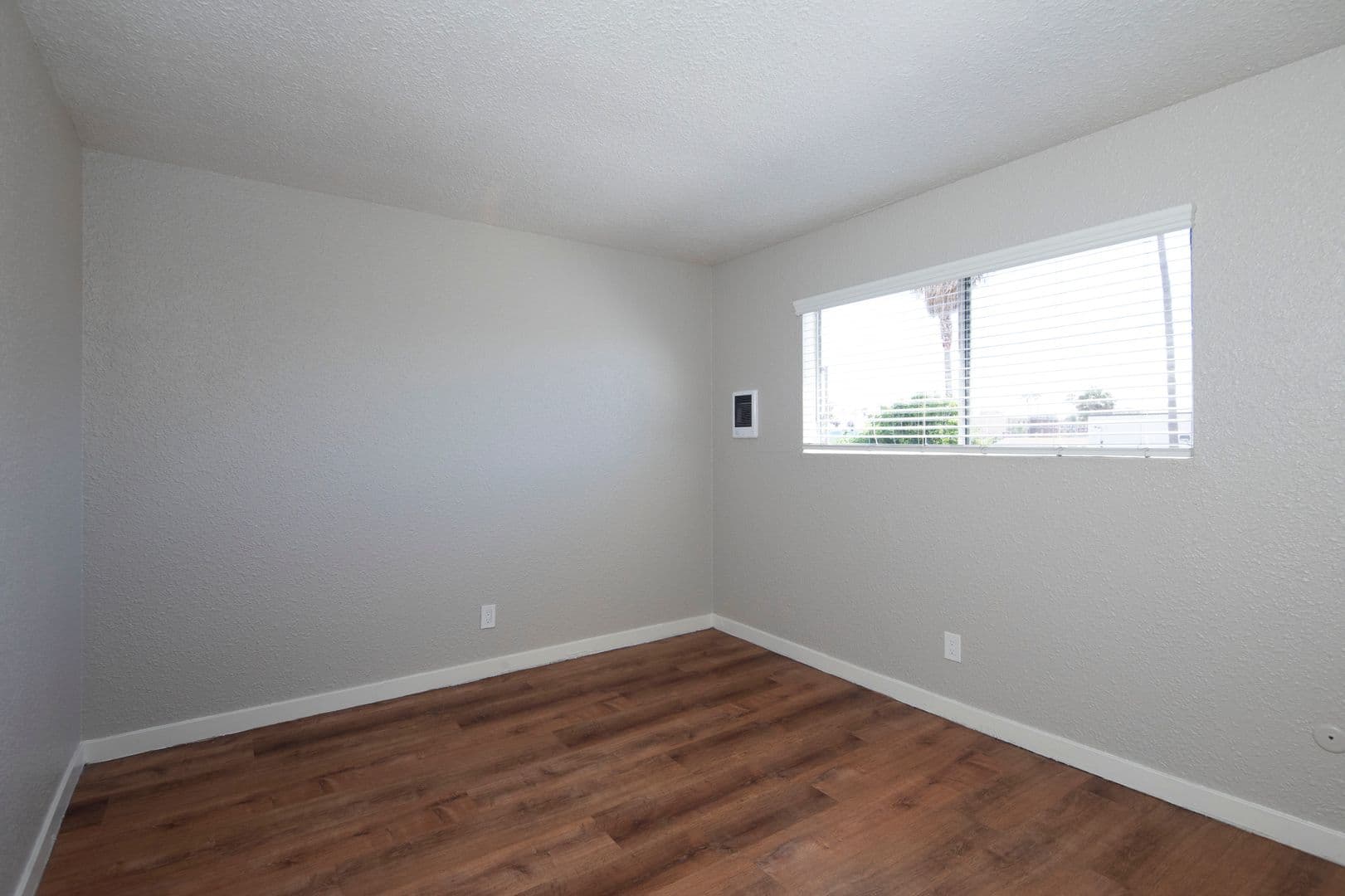 Chula Vista Apartment: 585 E Street