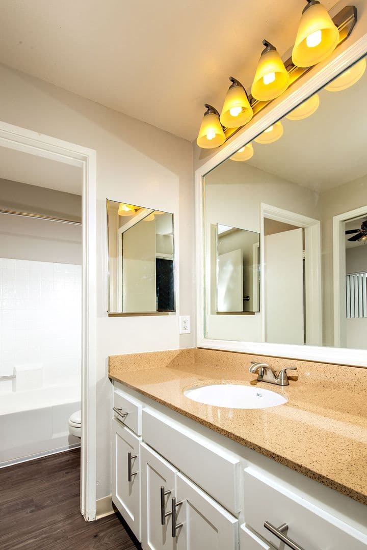 San Diego Apartment: 445 W University Avenue