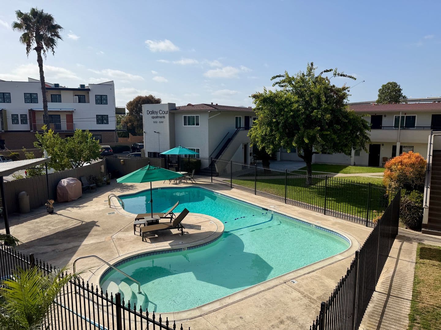 La Mesa Apartment: 5151-5197 Dailey Court