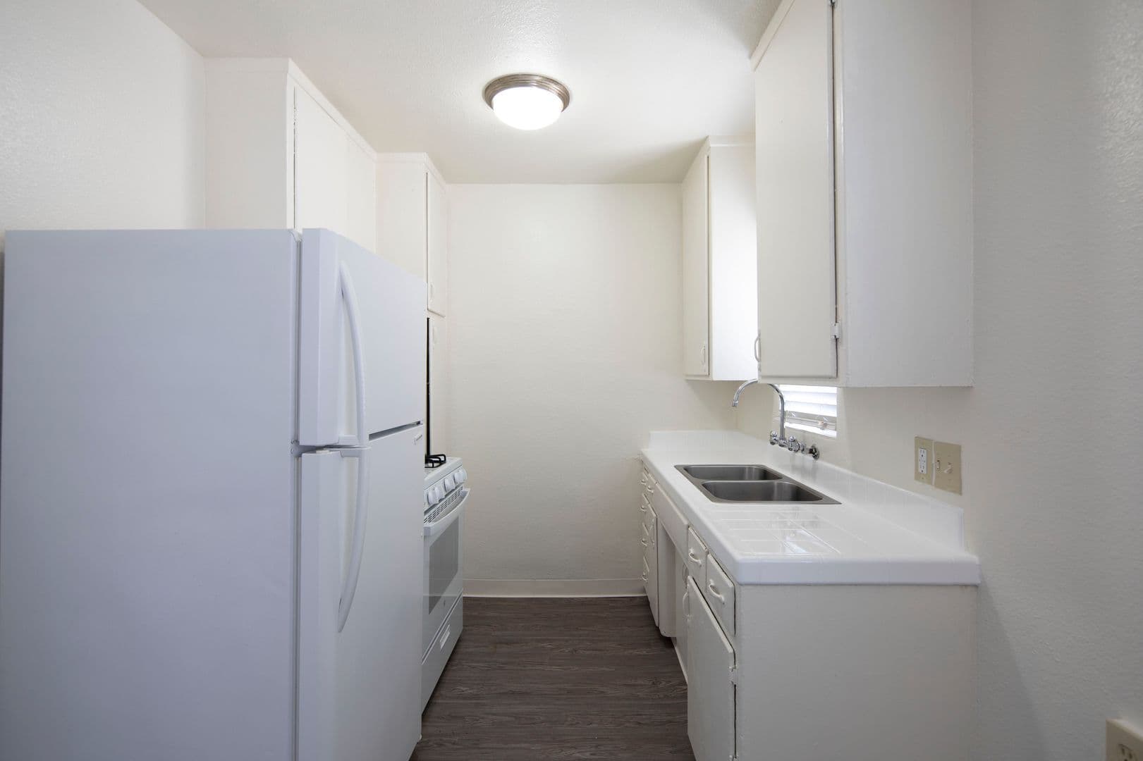San Diego Apartment: 3933 National Avenue